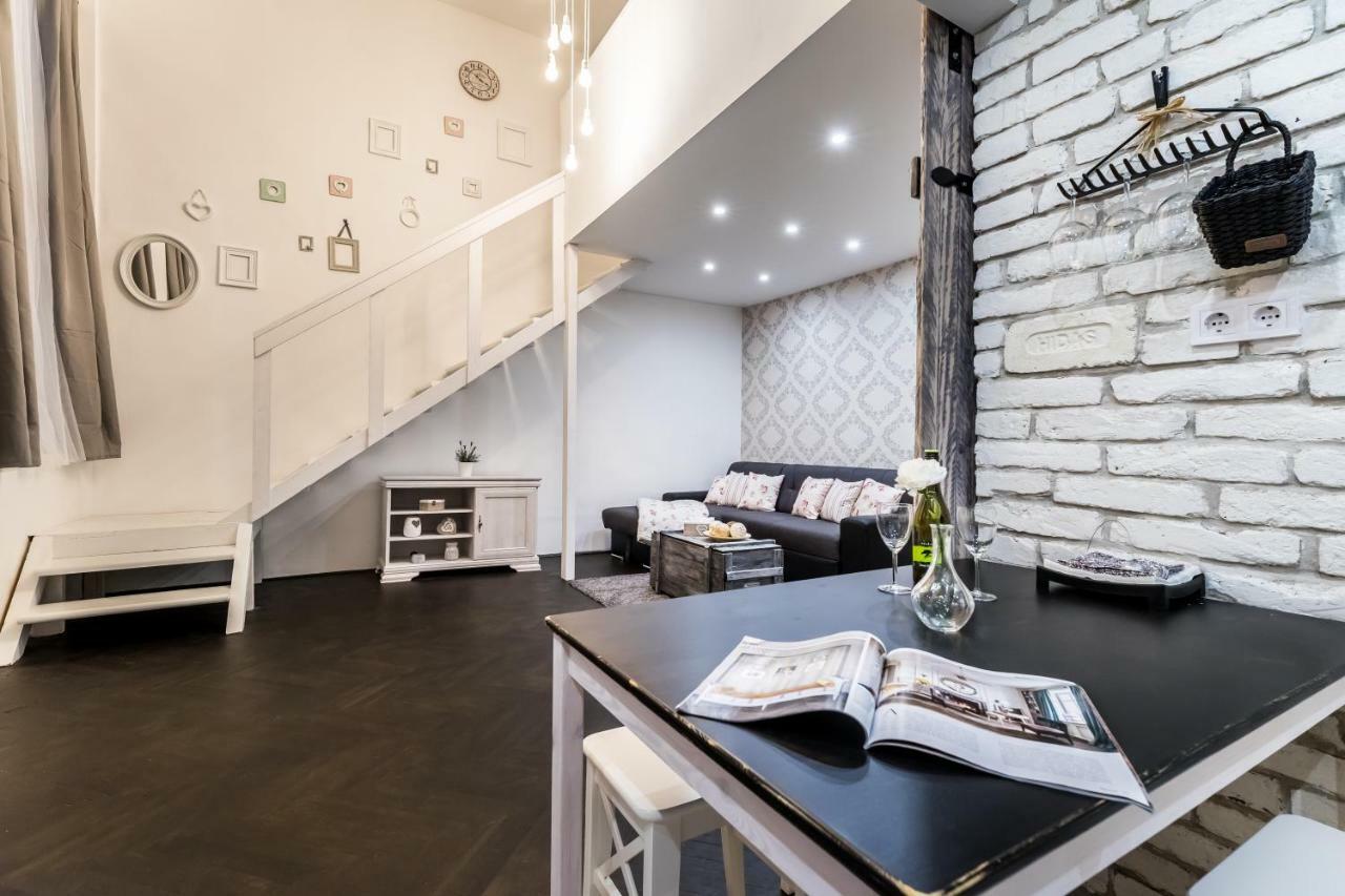 בודפשט Bpr Vintage Garden Apartment With Terrace & Sauna מראה חיצוני תמונה
